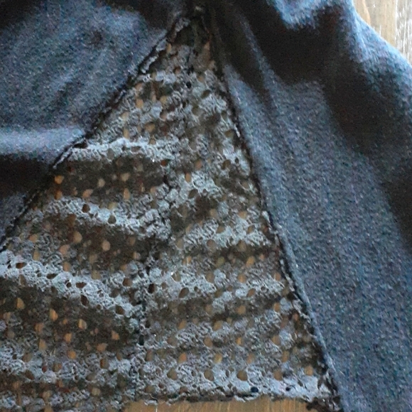 BKE SWEATER Small Gray & Burgundy - Picture 10 of 13